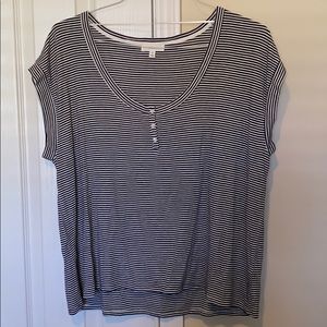 A loves a striped shirt